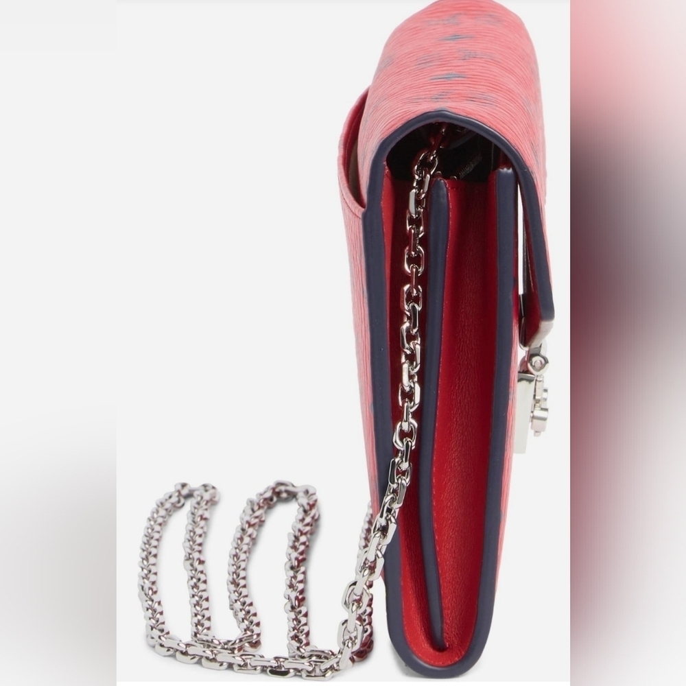 MCM Tracy Visetos Wallet On A Chain. - Picture 5 of 14